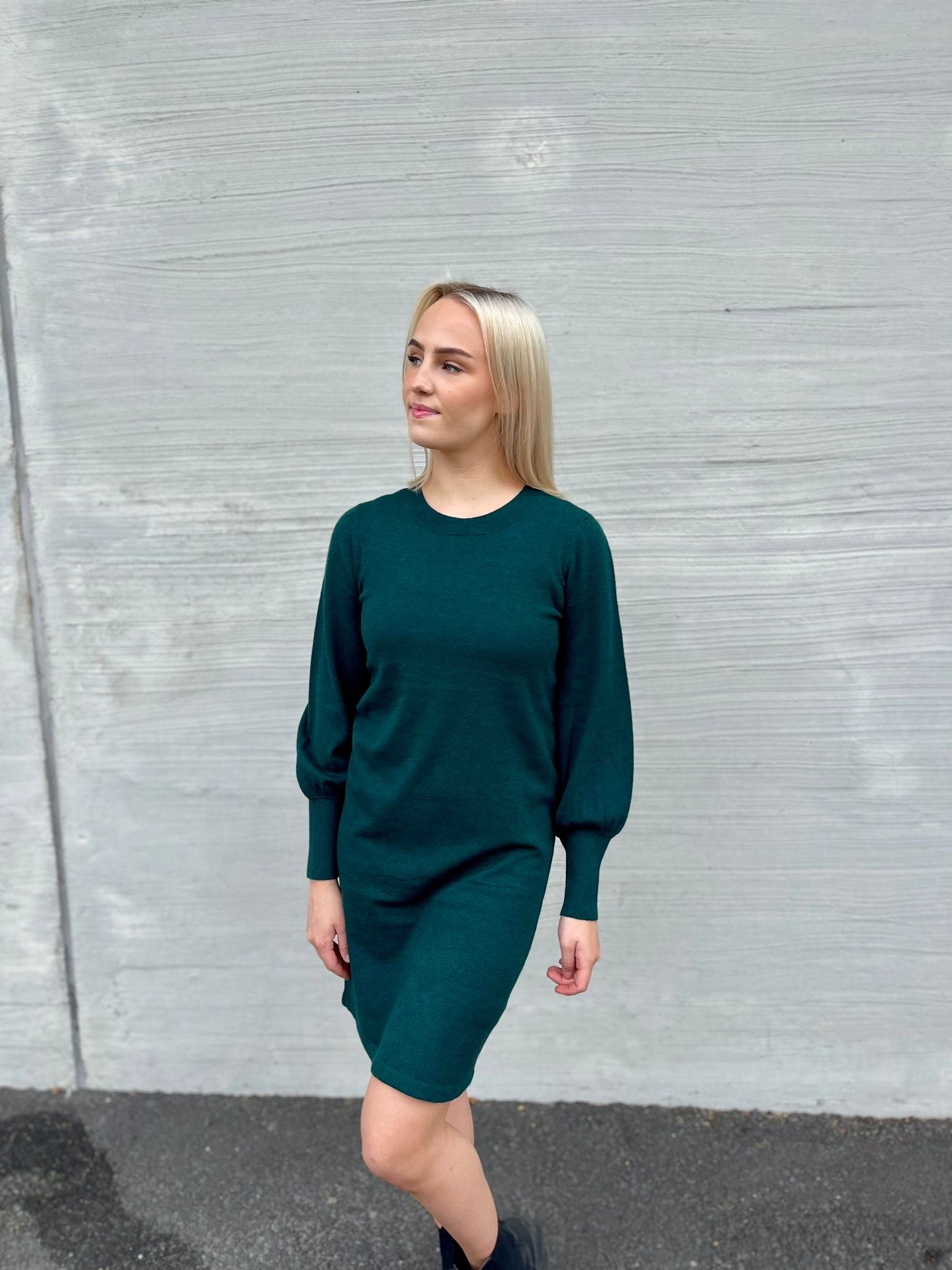 VIKERRY Midi Dress - Ponderosa Pine